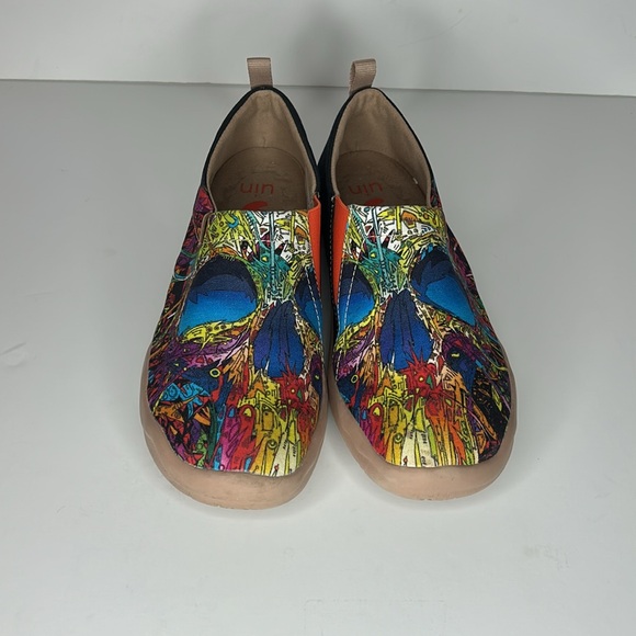 UIN No Body Slip On Shoes - Picture 3 of 14